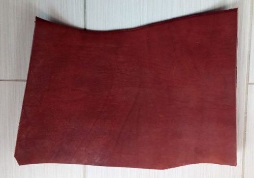 Bőr anyag 3+ x250x350mm Növényi Cserzésű hordófestett konyak színű marhabőr