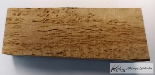 Karéliai Csomoros Nyír 40-43x30x122mm "A+" gyönyörű sűrűségű mintázat