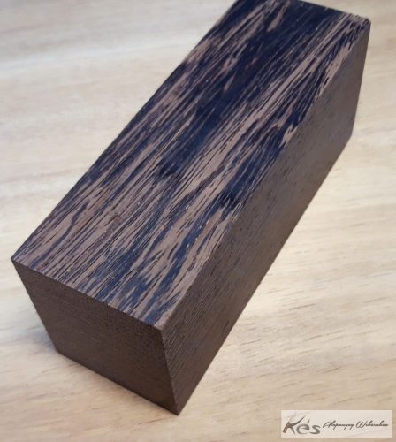 Wenge markolat tömb 30x41x130mm