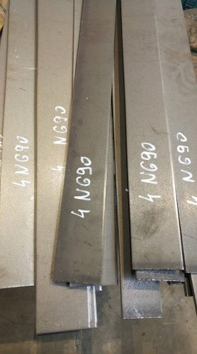 N690 4,2x75x1010mm, Rozsdamentes késacél